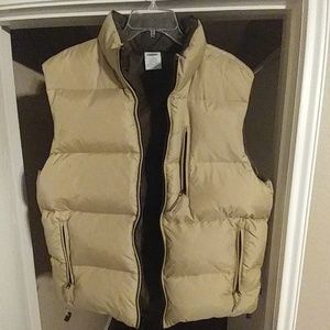 Old Navy Puffer vest